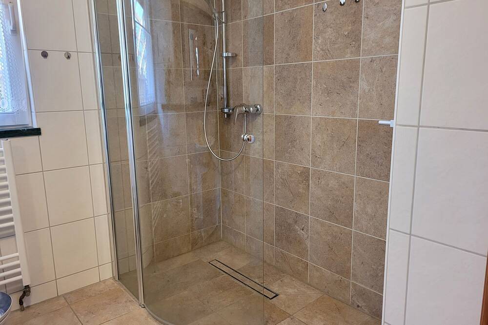 Ganze Wohnung, Ferienhäuser Sundperle - nur 500 Meter bis zum Strand - Kleines Ferienhaus mit in Devin, Stralsund