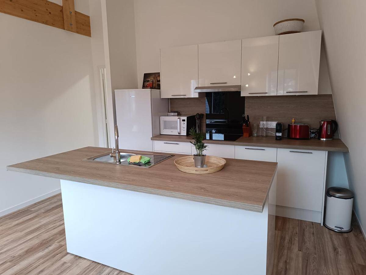 Appartement entier, Two-Bedroom Apartment in Saint-Rémy-lès-Chevreuse, Parc naturel régional de la Haute Vallée de Chevreuse