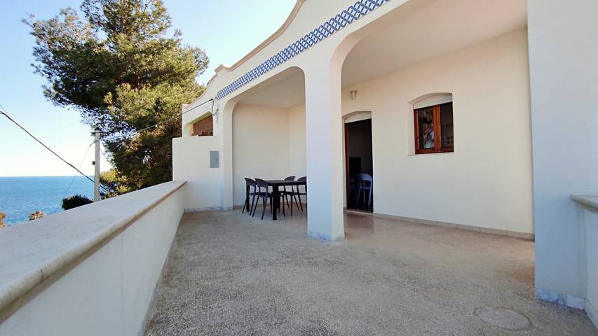 Location de vacances pour 4 personnes, avec terrasse à Novaglie