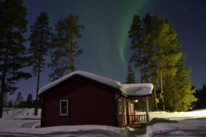 Gîte pour 5 personnes, avec sauna ainsi que vue et jardin à Sorsele