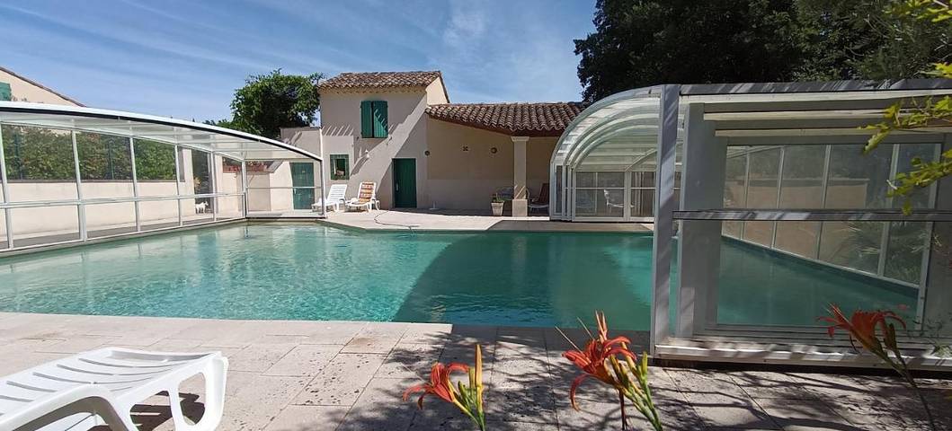 Maison d’hôte pour 2 personnes, avec Terrasse ainsi que Piscine et Vue