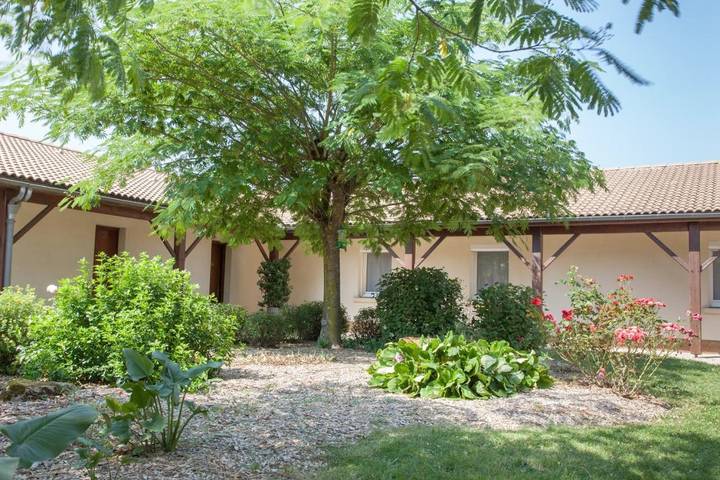 Hotel for 2 people, with garden and terrace - 1