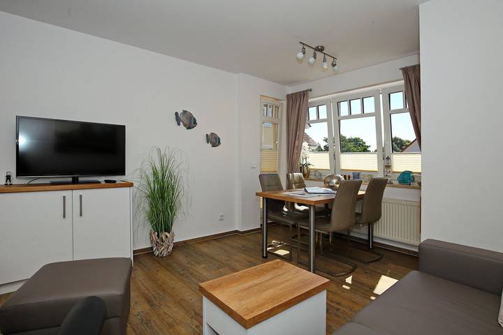 Ferienwohnung für 4 Personen, mit Balkon und Sauna in Kühlungsborn - 3