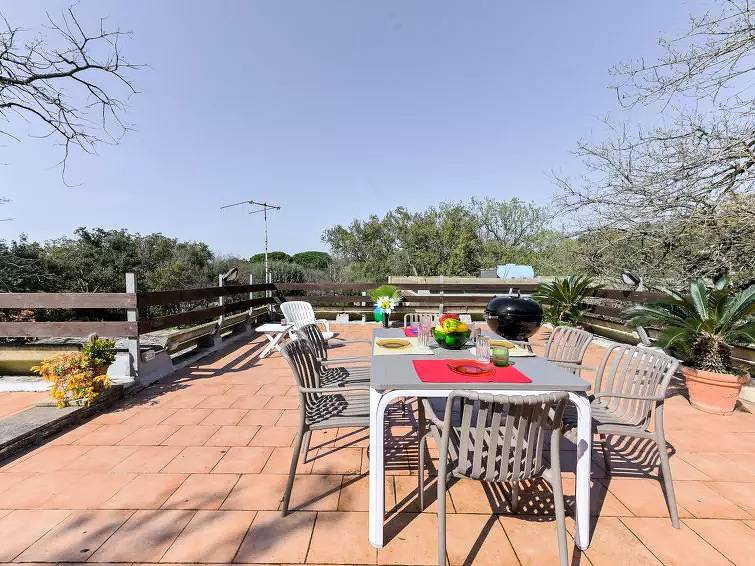 Beachside Villa with Parking, Washer, AC - 1.5km to Beach in Castiglione della Pescaia, Grosseto Province