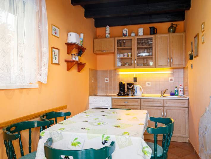 Ferienhaus für 8 Personen, mit Balkon und Garten am Balaton - 4