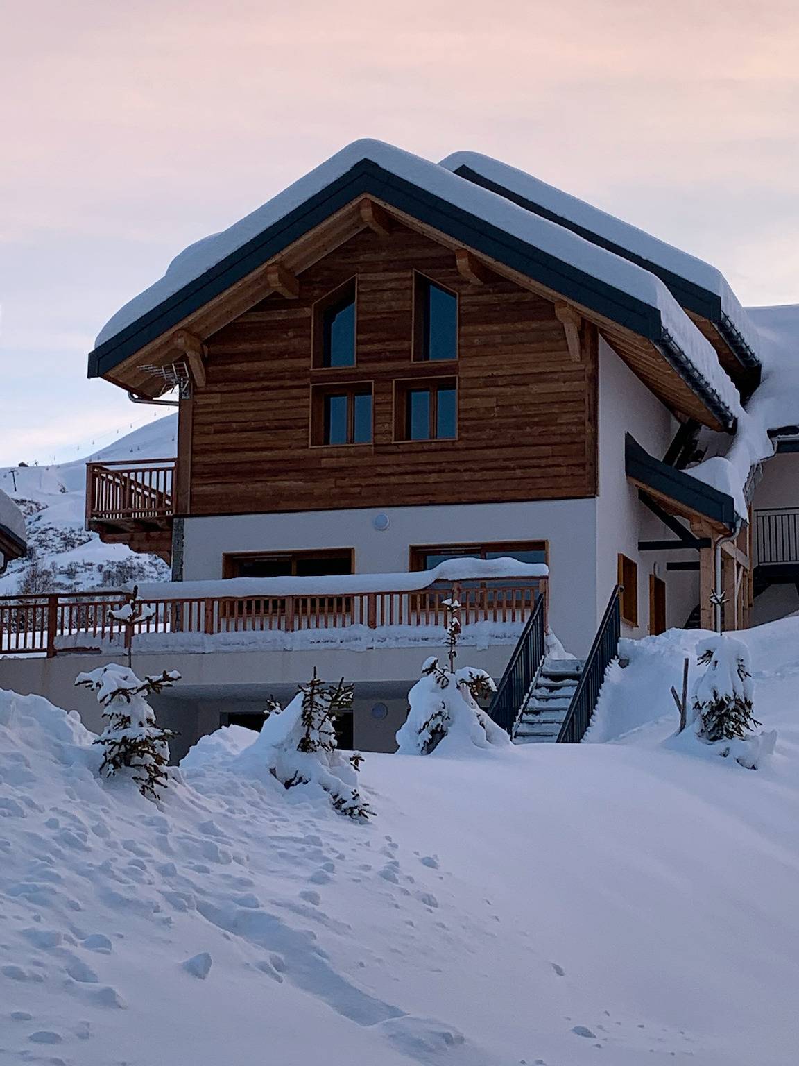 Chalet 'Germain Ski Lodge' mit Balkon und Wlan in La Toussuire, Fontcouverte-la-Toussuire