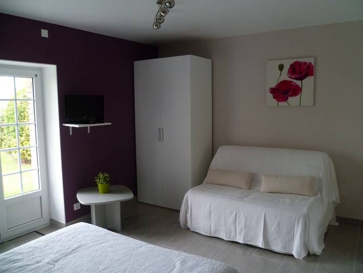 Gîte pour 3 personnes, avec jardin à Saint-Coulomb - 2