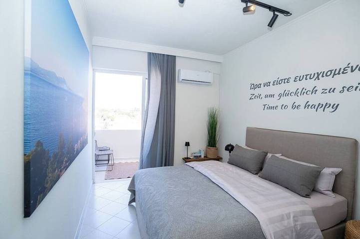Ganze Wohnung, Modernes zentrales Apartment für Paare mit 2 Balkonen - stilvoll erholen in Rhodos Stadt, Rhodos