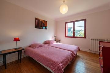 Location De Vacances pour 7 Personnes dans Saint-Cyr-en-Bourg, Région de Saumur, Photo 2