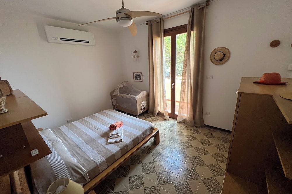 Villaplatamona, exklusive und spektakuläre Villa am Meer des Golfs von Asinara. in Platamona, Sorso