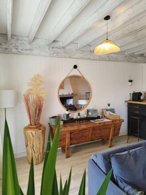 Gîte pour 6 personnes, avec piscine et jardin ainsi que vue et vue sur le lac, adapté aux familles à Prunières - 2