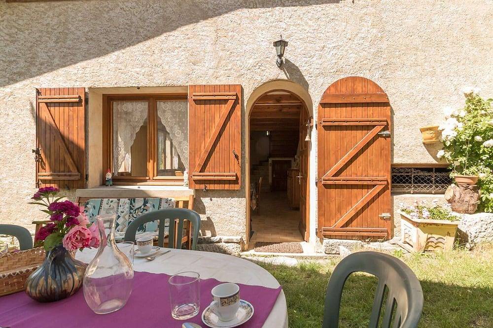 Ganze Wohnung, Großes Studio mit Mezzanine, Garten und Parkplatz für 4 Personen - Villar-Saint-Pancrace in Villar-Saint-Pancrace, Briançon und Umgebung