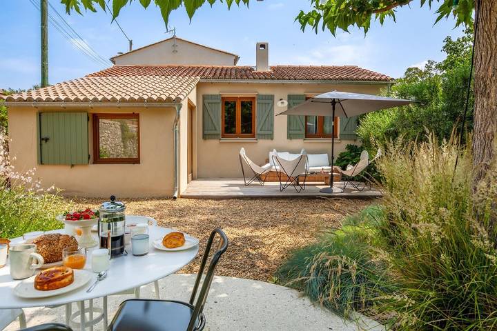 Villa pour 4 personnes, avec Terrasse ainsi que Jardin et Piscine