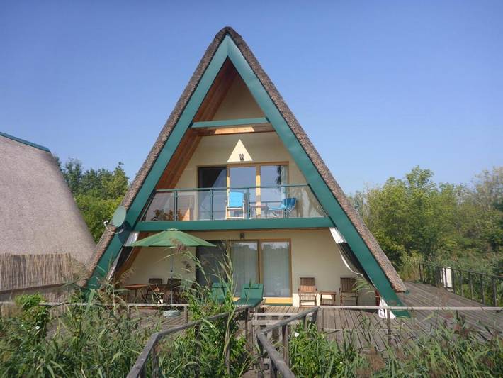 Ferienhaus für 6 Personen, mit Ausblick und Seeblick sowie Garten, kinderfreundlich