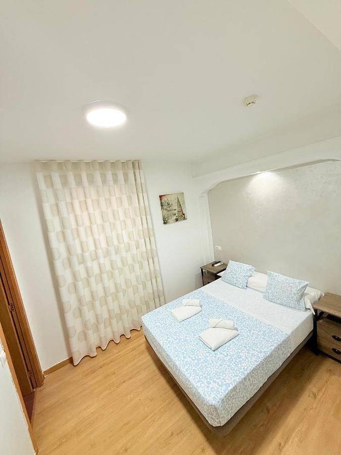Single Room with Shared Bathroom in San Fernando de Henares, Área Metropolitana de Madrid