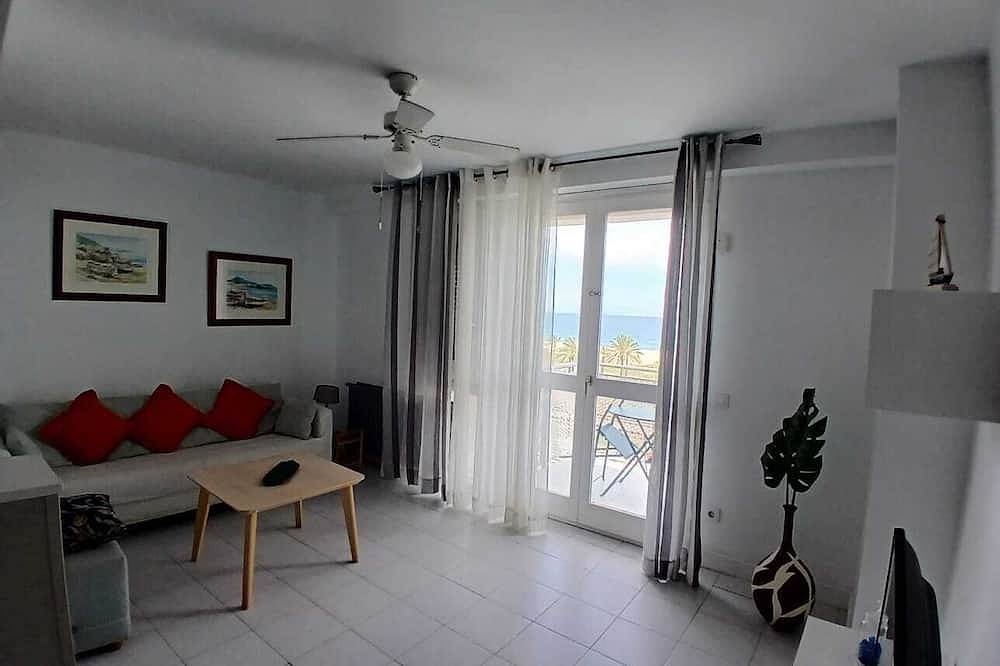 Apartamento entero, Apartamento en 1ª línea de mar: ¡vive la experiencia! in Mataró, Costa del Maresme