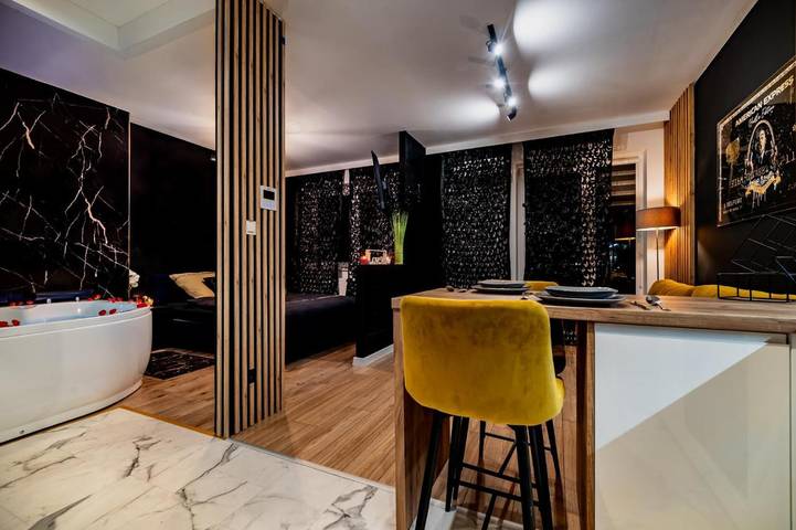 Ferienwohnung für 2 Personen, mit Balkon und Whirlpool in Polen - 2