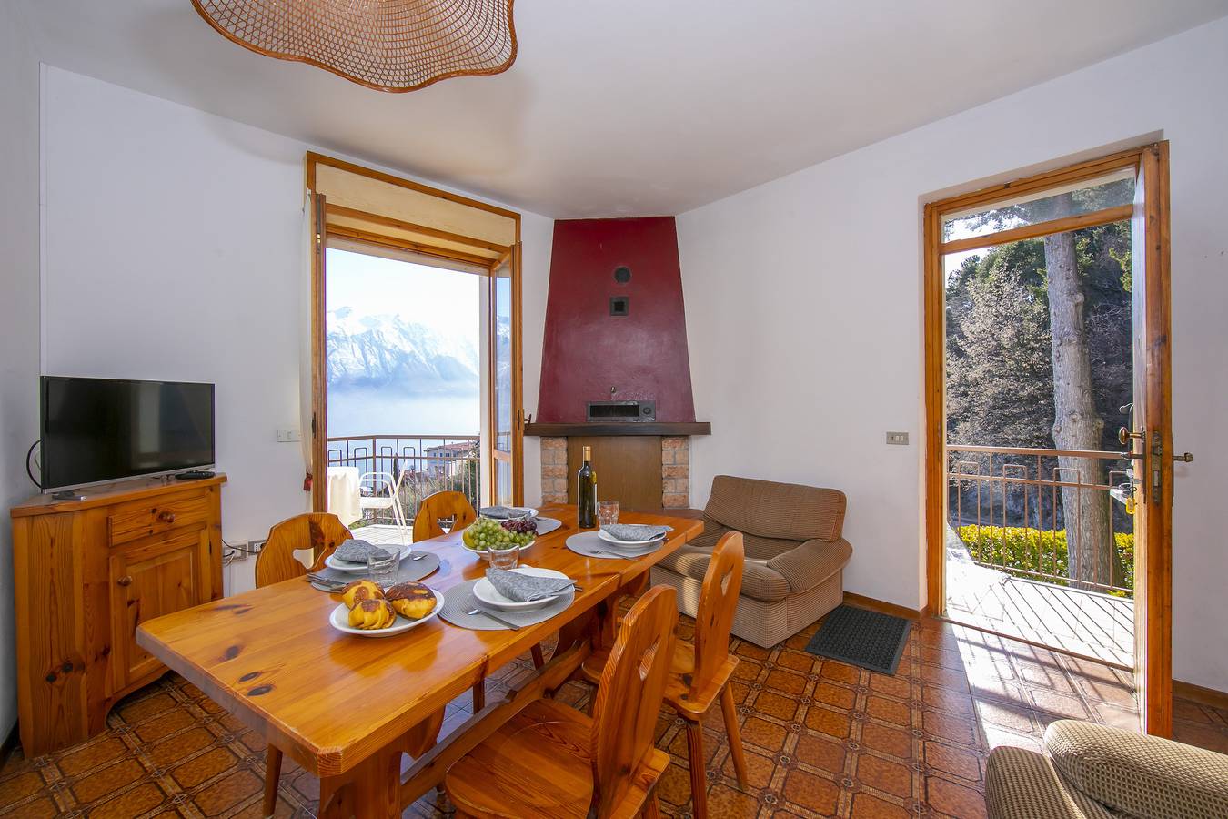 Entire apartment, Appartamento Secrel 7 in Tremosine, Garda Mountains
