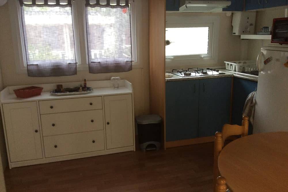 Mobil-home dans Camping 4* à 800 m de l'océan, 10 minutes du centre in Capbreton, Côte d’Argent