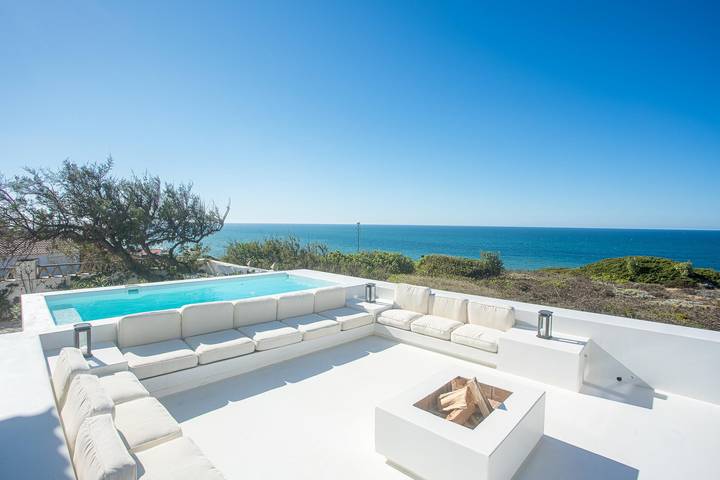 Villa pour 9 personnes, avec balcon et piscine dans Costa do Estoril