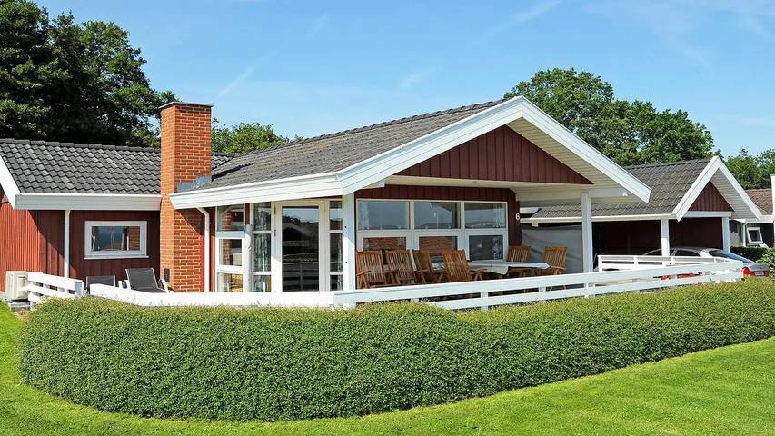 Ferienhaus für 9 Personen, mit Garten und Whirlpool sowie Sauna - 1