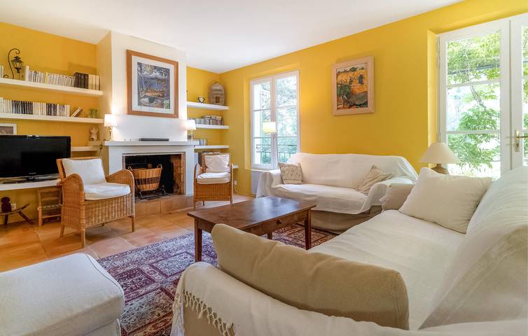 Location de vacances pour 8 personnes, avec jardin ainsi que piscine et terrasse à La Tour-d'Aigues - 3