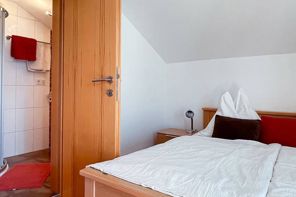 Ganze Wohnung, Doppelzimmer mit Balkon 1 - Haus Rindberger und Pfarl in Salzkammergut-Berge, Zell am Moos