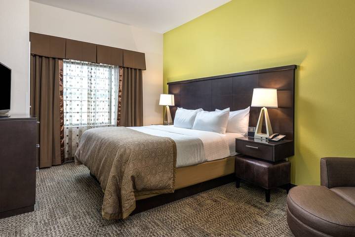Apartamento entero, Staybridge Suites Eau Claire - Altoona in Condado de Eau Claire