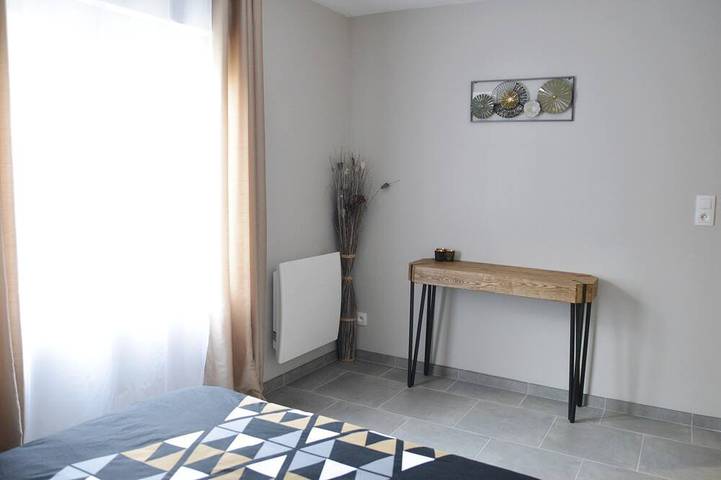 Gîte pour 7 personnes, avec terrasse, animaux acceptés dans Anzin - 2