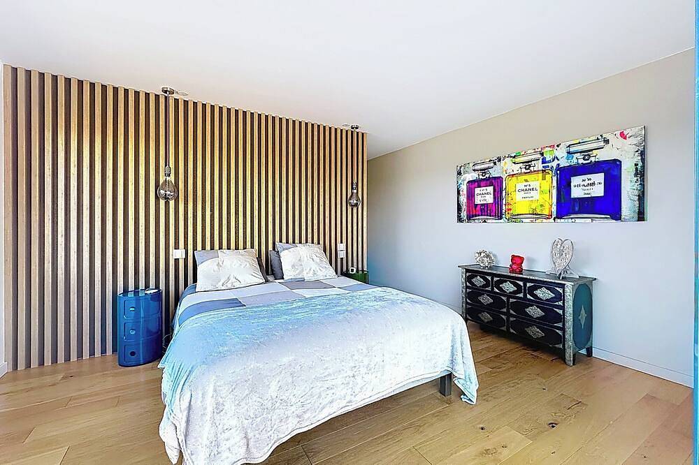 Superb modern villa overlooking the Ste Victoire between sea and mountains in Cabriès, Mittelmeerküste (Frankreich)