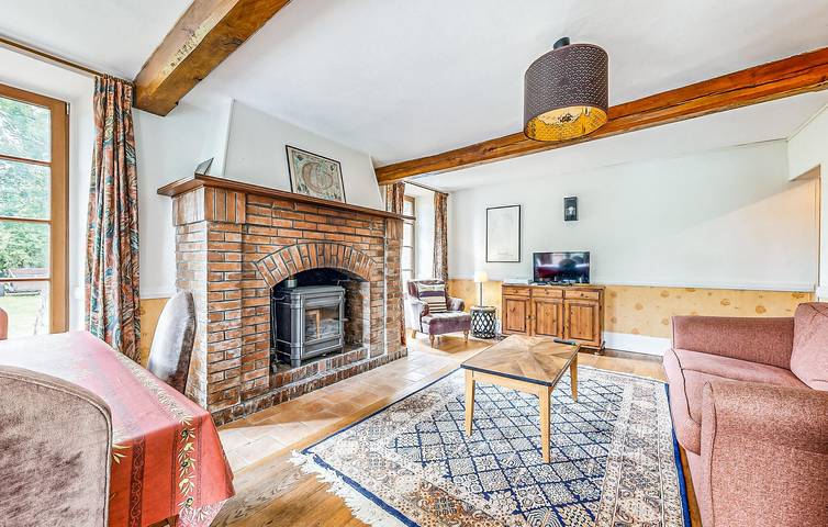 Riverside Retreat in Barzy-sur-Marne - WiFi, Parkplatz, TV in Jaulgonne, Aisne