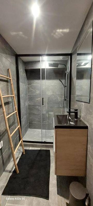 Gîte pour 2 personnes, avec vue et terrasse à Sainte-Hélène-du-Lac