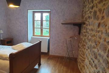 Gîte pour 8 personnes, avec jardin et terrasse à Island Yonne
