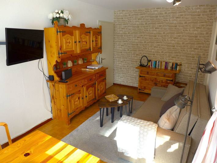 Gîte pour 2 personnes, avec terrasse et jardin, animaux acceptés à Lens (Suisse)
