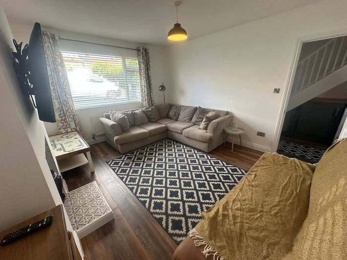 Villa for 9 people, with Terrace and Garden as well as View in Bristol