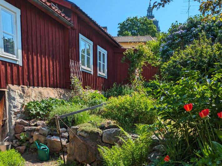 Hus för 3 Personer, med trädgård i Strängnäs