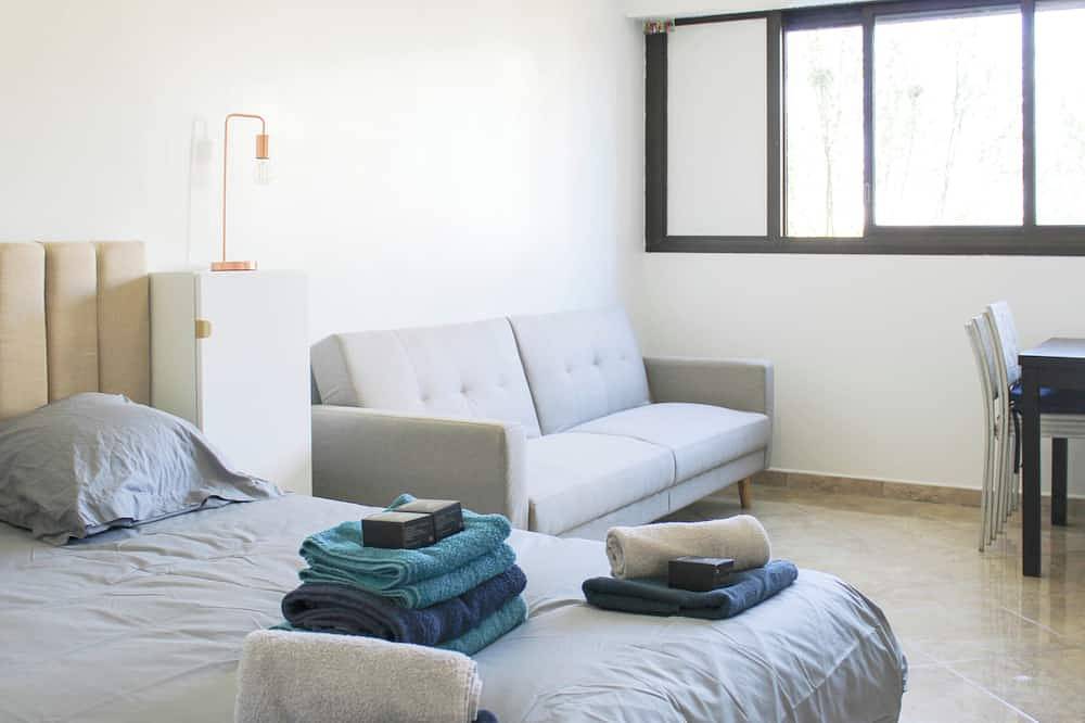Entire apartment, Nice studio with garden near Paris in Créteil, Val-de-Marne