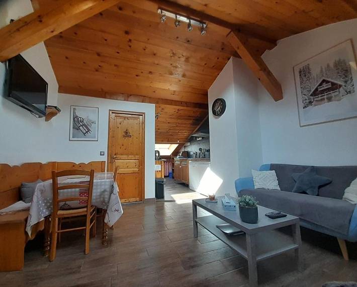 Gîte pour 2 personnes, avec terrasse à Magland - 2