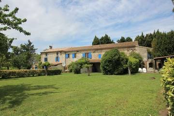 Gîte pour 6 personnes, avec piscine à Fanjeaux