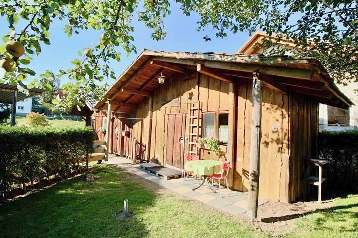 Privatzimmer für 6 Personen, mit Terrasse und Garten sowie Ausblick in Meßkirch