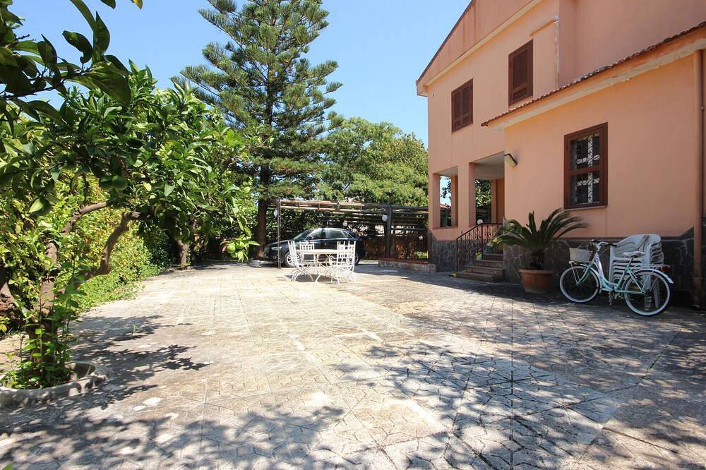 3 bedroom amazing home in Capaccio Scalo in Capaccio, Cilento Coast