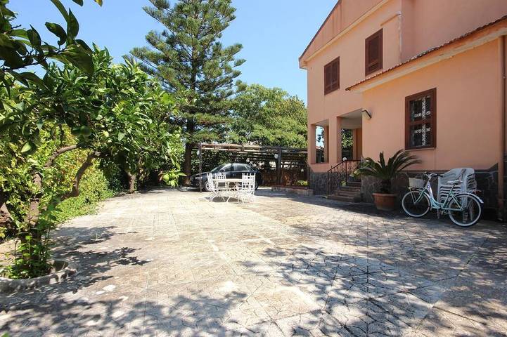 Ferienhaus für 10 Personen, mit Garten