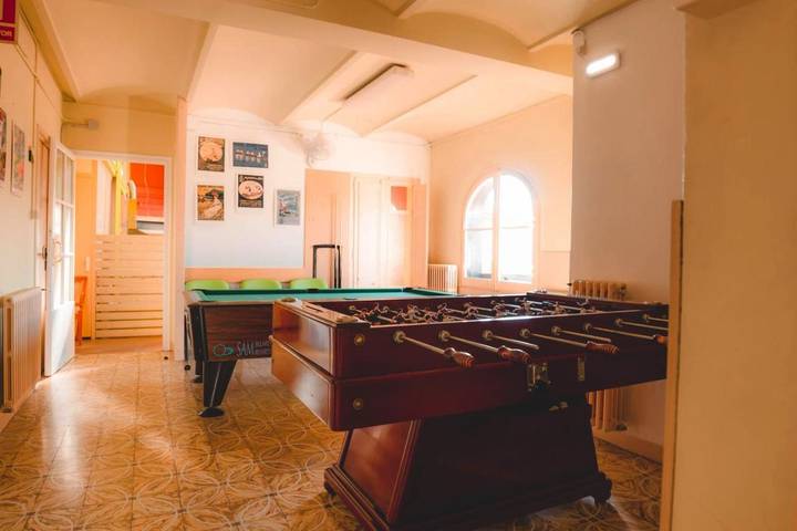 Gîte pour 8 personnes, avec Terrasse à Banyoles - 3