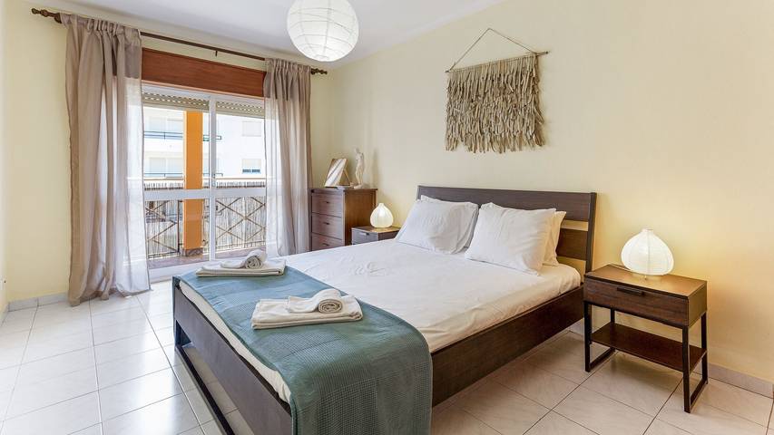 Ganze Wohnung, Ferienwohnung für 4 Personen mit Balkon in Quarteira, Faro Distrikt