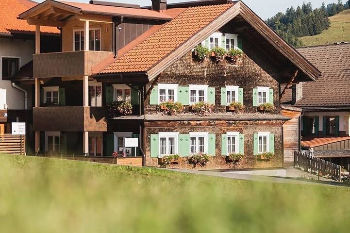 Ferienwohnung für 2 Personen, mit Balkon und Sauna, mit Haustier in Schattwald