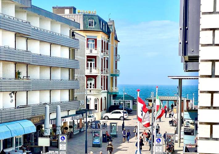 Ganze Wohnung, Schönes 2-Zimmer App., strandnah, Balkon mit Meerblick, Wlan. Haustiere erlaubt. in Westerland, Sylt (Gemeinde)