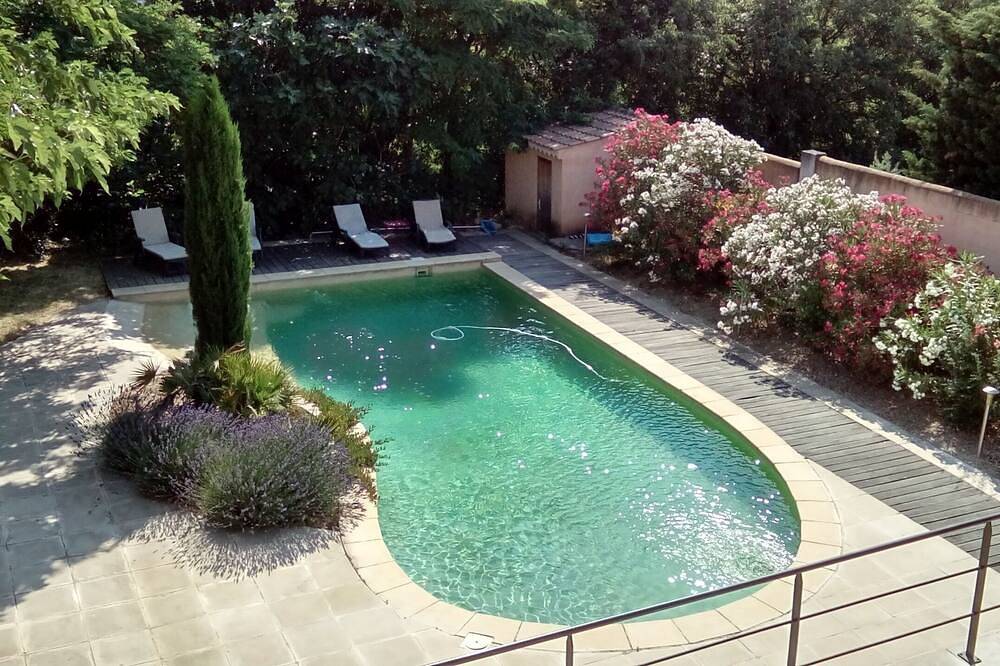 Location Grande Villa au Soleil D'avignon in Châteauneuf-de-Gadagne, Vaucluse