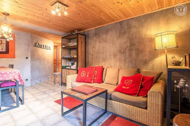 Chalet pour 4 personnes, avec terrasse, animaux acceptés dans Val-Cenis - 2