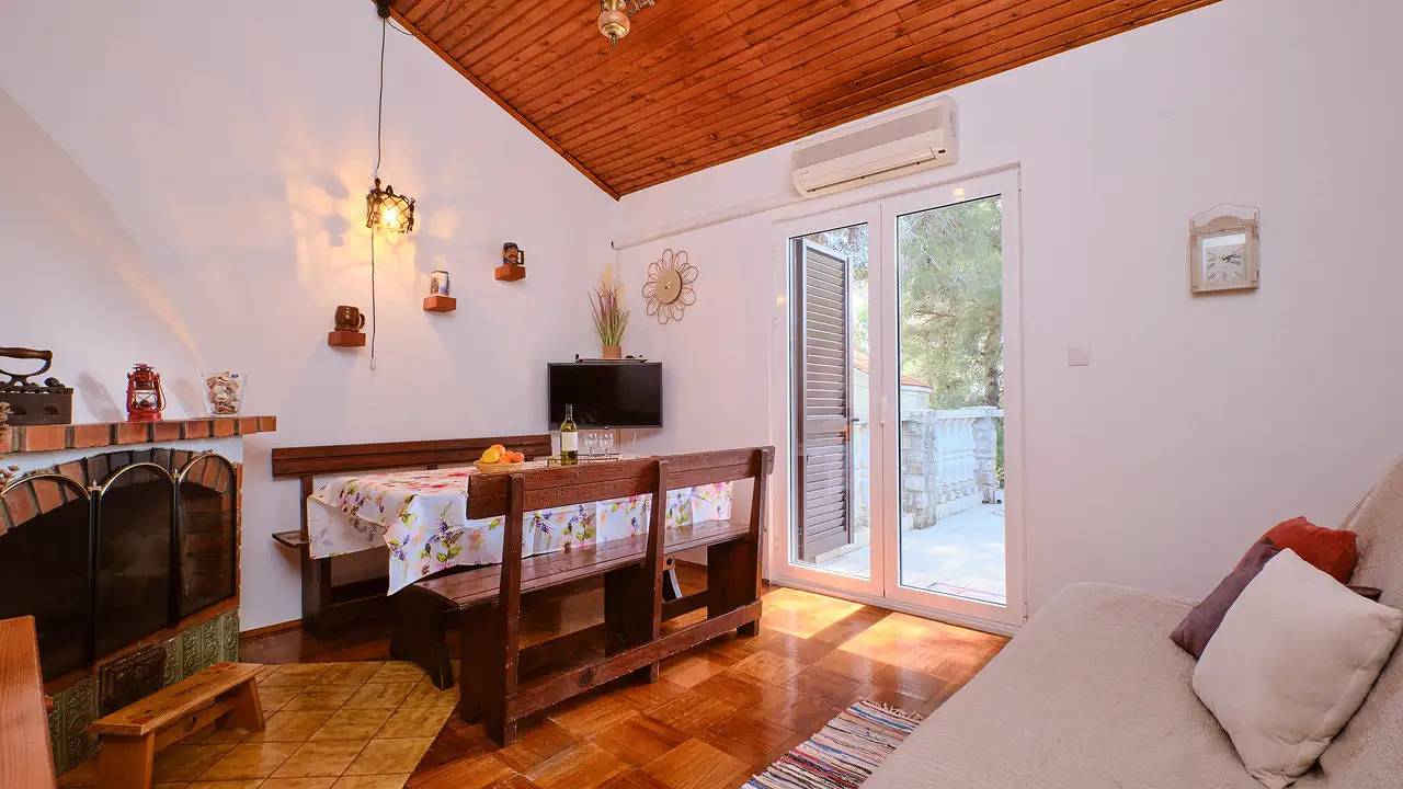 Ferienhaus für 4 Personen (55 m²) in Artatore in Aratore, Kvarner Inseln