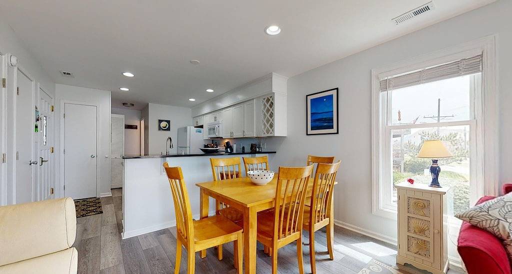 Oceanview Townhouse w/ Pool - Newly Renovated in Surf City, Topsail Island